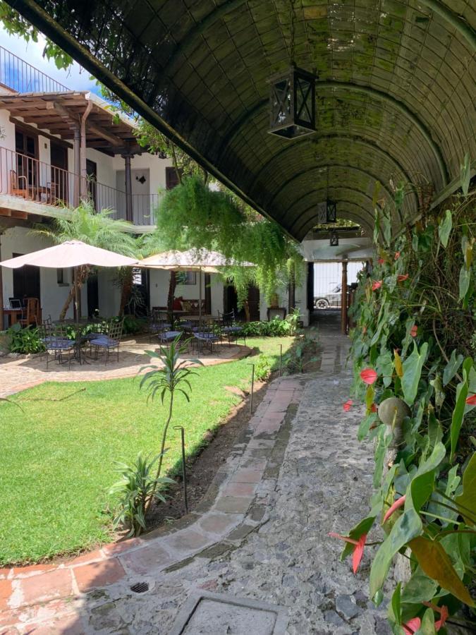 Villa De Antano Antigua Bagian luar foto