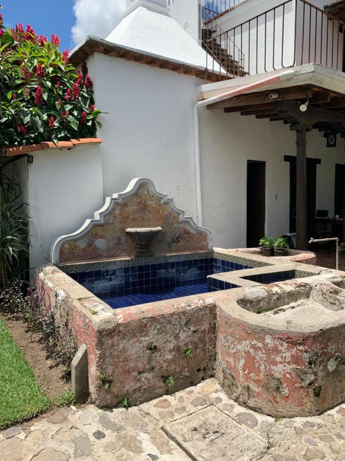 Villa De Antano Antigua Bagian luar foto