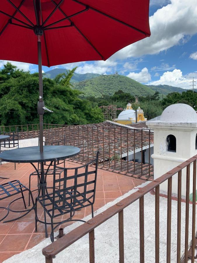 Villa De Antano Antigua Bagian luar foto