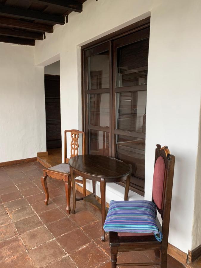 Villa De Antano Antigua Bagian luar foto