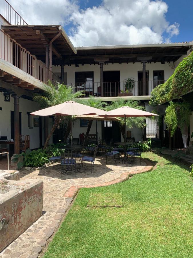 Villa De Antano Antigua Bagian luar foto